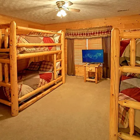Family Fun Cabin Theater Room Hot Tub-3