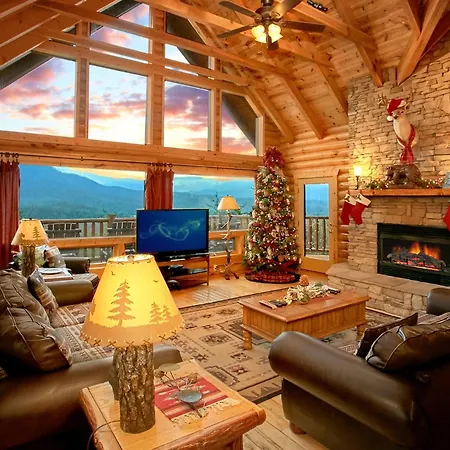 Family Fun Cabin Theater Room Hot Tub-2
